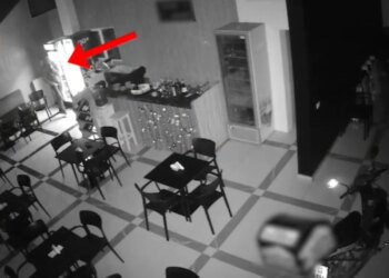 Dy të rinj në Durrës arrestohen për shpërndarje parash dhe objekte të tjera në lokale.