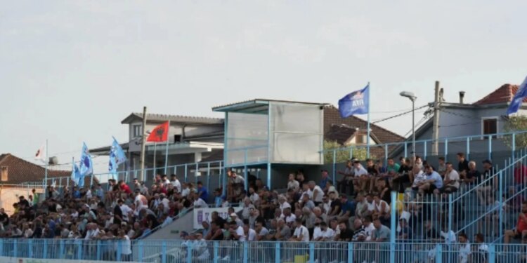 Ekskluzivitet fotografic: Incident skandaloz në futbollin shqiptar, lojtarët dhe trajneri i Skënderbeut përballen me dhunë në Fushë-Krujë. Gjoka: Na sulmuan në…