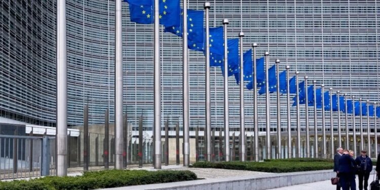 Europa reagon ndaj strategjisë së re të sigurisë të Trump: Ne jemi po ashtu përgjegjës për paqen.