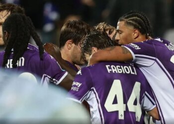 Fiorentina merr fitoren e parë në kampionat, shkatërron Udinesen me një rezultat të thellë.