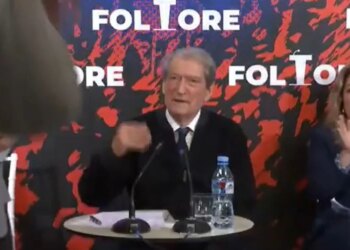 "Florjana, Pse Nuk Më Dëgjon?" / Incident në Foltoren e Berishës, Anëtari Akuzon Kryetareshën e Njësisë 9: Më Ke Ofenduar dhe Kërcënuar...