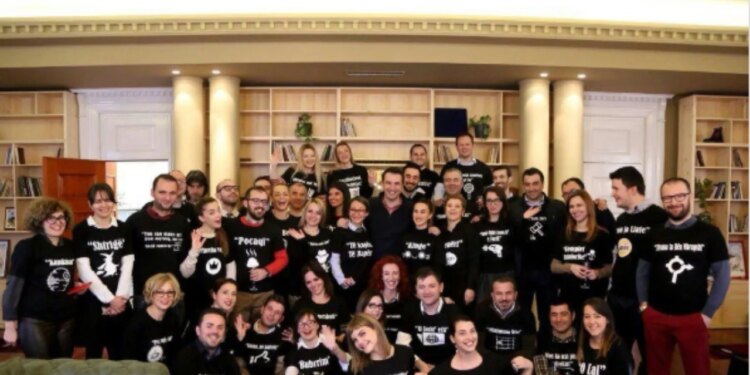 Foto/ Anuela Ristani i dërgon një urim të veçantë kryebashkiakut Veliaj për 36-vjetorin e tij: 'Pjesa më e mirë është të qëndrosh deri sa të përfundosh punën'