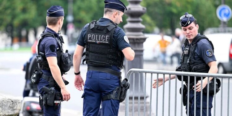 Franca: 53-vjeçarja dënohet me 30 vite burg për vrasjen e njërës prej vajzave dhe tentativën për të vrarë ish-bashkëshortin.