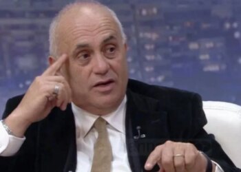 Fuga kritikon deputetët e PD: Si robotë që thjesht japin sinjale dhe bëjnë zhurmë si një orë murale