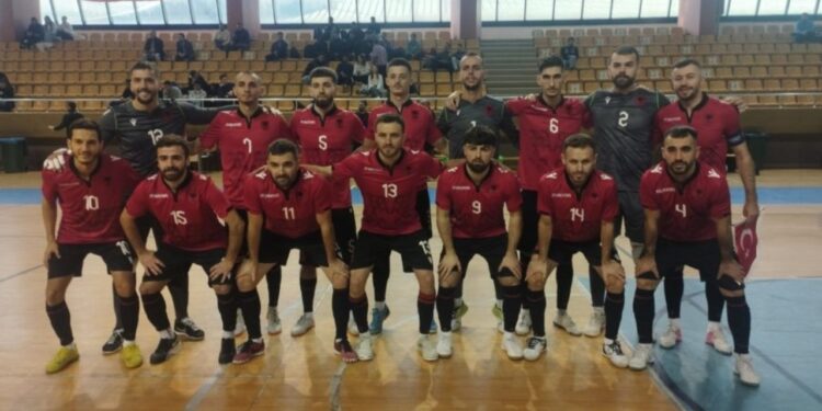 Futbollistët e Shqipërisë në futsal regjistrojnë fitore 5-1 përballë Turqisë në ndeshjen e parë miqësore.