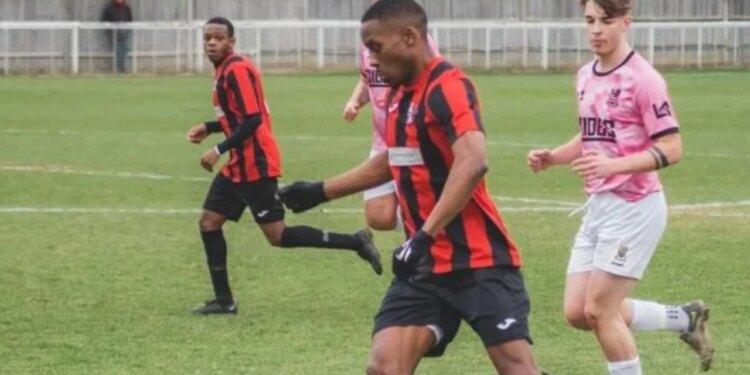 Futbollisti i talentuar humbi jetën tragjikisht teksa përpiqej të kalonte hekurudhën: Detaje nga ngjarja që ka tronditur Londrën zbulohen.