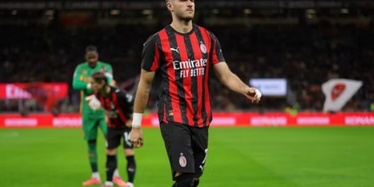 Gimenez, transferimi i tij i mundshëm në janar; Milan po shqyrton Pellegrinon dhe Fullkrugun