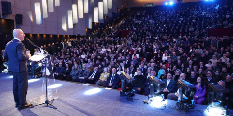 Haradinaj: Nuk do të ketë paga më të ulta se 1 mijë euro dhe pensione më të ulta se 500 euro