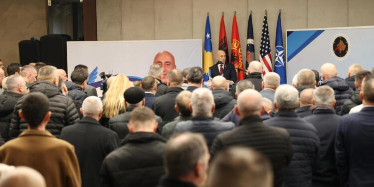 Haradinaj takon veteranët e UÇK-së: Duhet të përkrahim ata që sakrifikuan gjithçka.