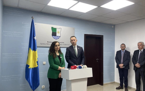 Hoti e quan Osmanin “mbështetje dhe ndarëse” pas takimit me Faton Pecin