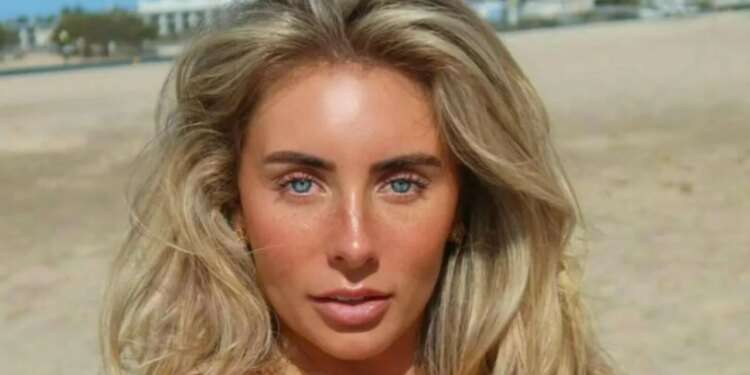 Influencerja e njohur arrestohet pas një ngjarje që rezultoi në bërjen e marrëdhënieve me më shumë se 1 mijë burra brenda një nate