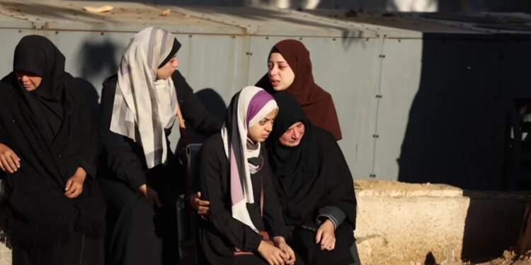 “Jo armëpushim, por masakër: Izraeli vret gjashtë palestinezë, përfshirë një foshnjë, në një shkollë në Gaza”