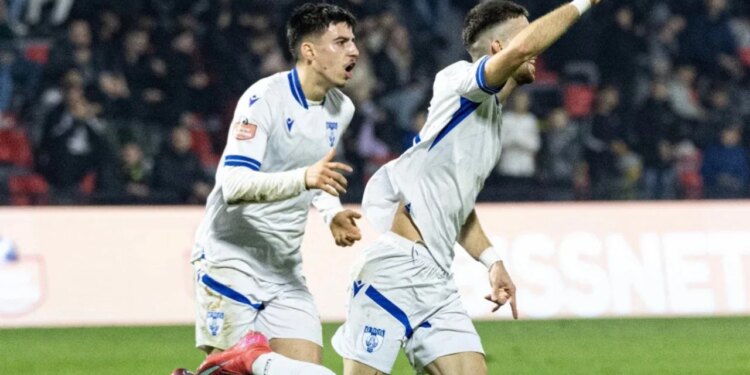 Katër gola në Vlorë: Jazxhi shuan festën e Flamurtarit në minutat e fundit dhe merr një pikë për Teutën