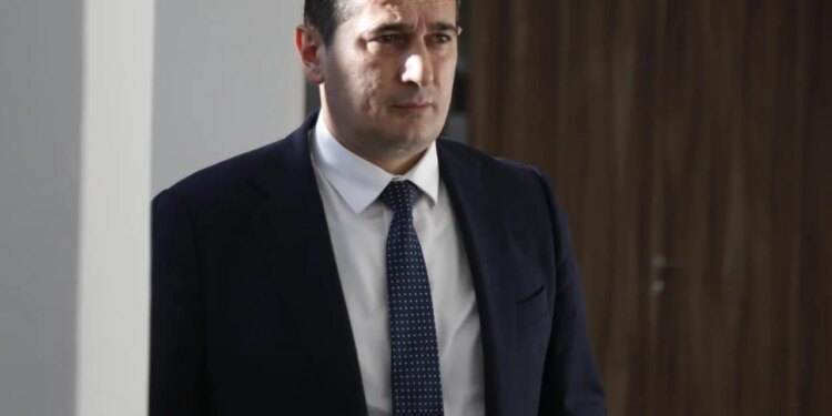 Klodjan Braho emërohet drejtues i ri i SPAK, ja si u shprehën 11 anëtarët e KLP gjatë votimit.