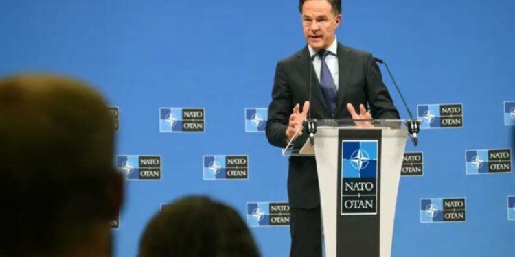 Konflikti me Rusinë: NATO do të vazhdojë të sigurojë armë nga SHBA për Ukrainën