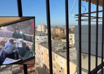 Kozovarët dyshohen për pengmarrjen e një të riu: Pamjet tregojnë se autoret po drekojë me 39-vjeçarin.