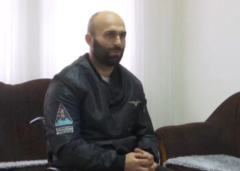 Kriteret për trajtim jashtë vendit pengojnë pacientin me paralizë dhe infeksion të rëndë.