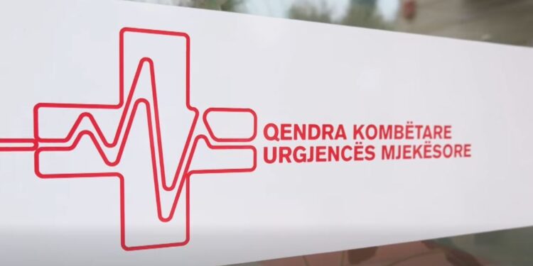 Kryeministri Rama ndan pamje nga Qendra Kombëtare e Urgjencës: Ekipet mjekësore ofrojnë shërbim për qytetarët 24 orë në ditë, 7 ditë në javë.