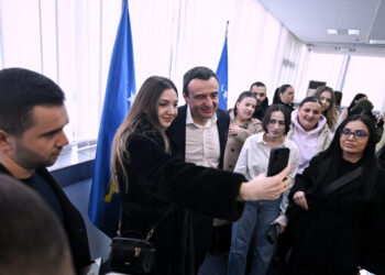 Kurti: Në mandatet tona të ardhshme, do ta rrisim dyfish buxhetin për bursat.