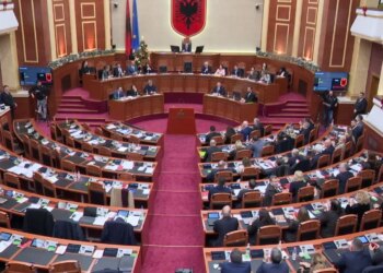 Kuvendi zgjodhi Endrit Shabanin si Avokat të Popullit me 85 vota për dhe 3 kundër.