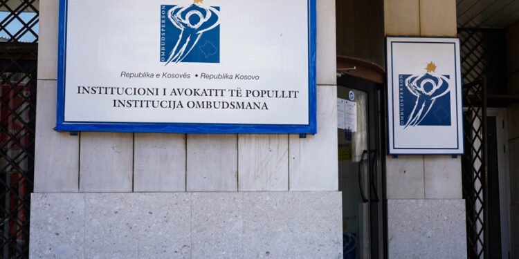 LS-ja e moscertifikuar, Avokati i Popullit: Vendimi duhet të mbështetet në ligj, jo në pozita politike.