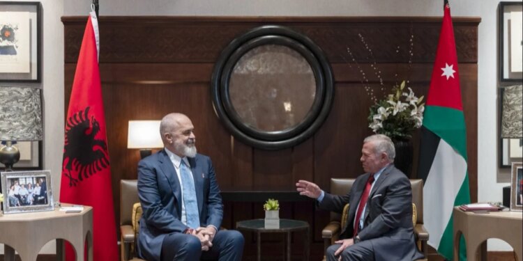 “Mik i çmuar”/ Rama në Jordani për vizitë, pritet nga mbreti Abdullah II bin Al-Hussein