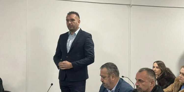 Millosh Peroviq është zgjedhur kryetar i ri i Zubin-Potokut