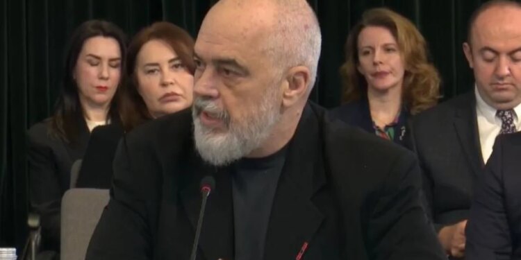 Ministrat dhe sekretarët e përgjithshëm që nuk ofrojnë informacion do të sanksionohen", thotë Rama: "Këtë e bëmë me deputetët që parkonin në trotuare dhe funksionoi.