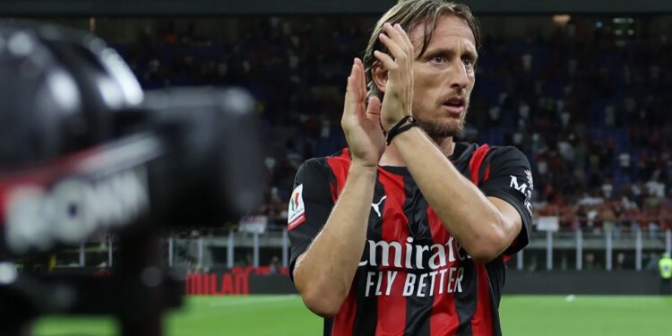 Modriç, 40 vjeç, vazhdon të jetë një nga kreun e Serisë A, i bën thirrje italianëve: Ju pres në Kupën e Botës…