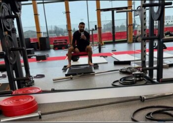 Mohamed Salah i Liverpoolit, egjiptiani stërvitet vetëm në palestër…