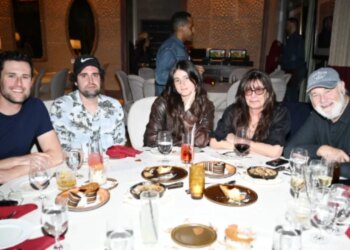 “Na duhen të gjithë fëmijët, përfshirë ata të këqijtë”/ Dyshohet se djali i vrau me thikë në një mënyrë të tmerrshme, deklarata shqetësuese e një regjisor të njohur nga Hollywoodi.