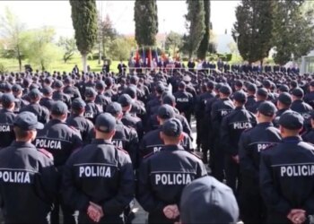 Nga 1 Janari, punonjësit e Policisë së Shtetit do të kenë ushqim gjatë orarit të punës; ja cilat janë kategoritë që do të përfitojnë.