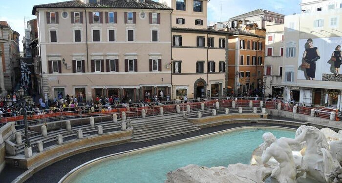 Nga 7 janari, hyrja në Shatërvanin e Trevit mund të kushtojë.