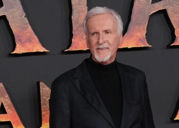 Nga "thellësitë e oqeaneve" te miliardat! James Cameron vendos një tjetër rekord historik.