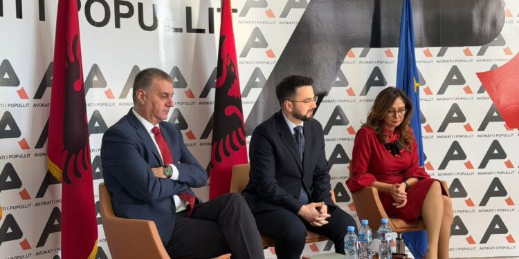 Një ditë pas betimit para Kuvendit, Endrit Shabani fillon zyrtarisht punën si Avokat i Popullit.