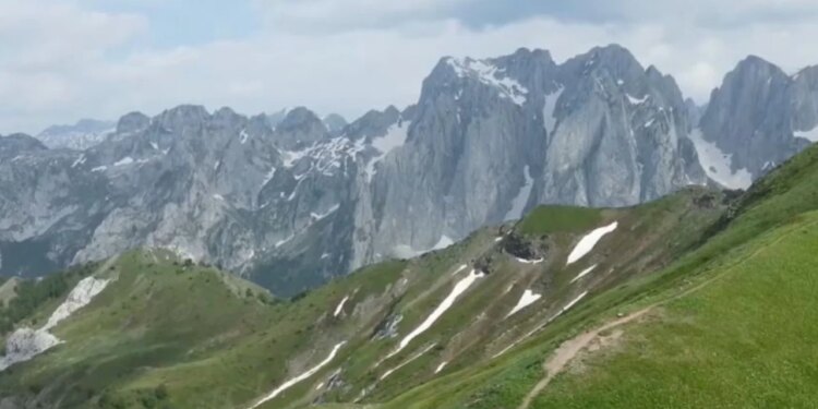Një platformë e re për turizmin, e ndërtuar nga bashkëpunimi midis operatorëve turistikë dhe guidave