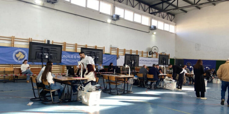 Numërimi i votave për kandidatët për deputetë.