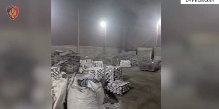 Operacion në Elbasan: 19 të arrestuar, dy firma nën hetim dhe disa individë të shpallur në kërkim.