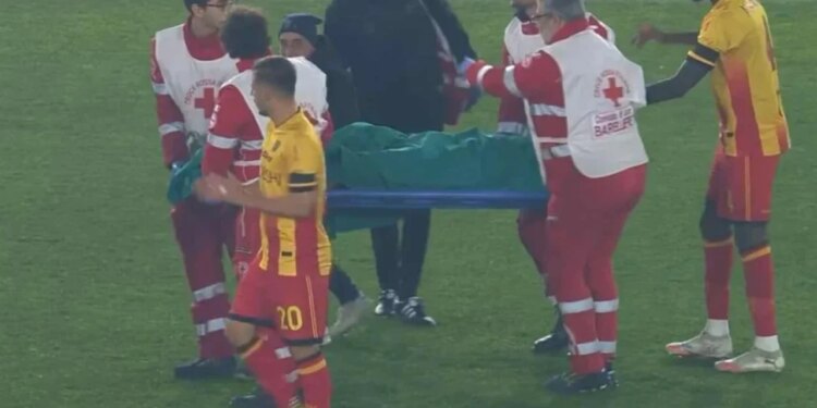 Pas një goditje të rëndë për kombëtaren kuqezi, mesfushori shqiptar pëson një lëndim serioz, rrezikon ndeshjen e Play-Off-it ndaj Polonisë.