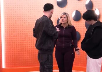 Pas skenës së zënkës mbi plehrat: Sabina dhe Kristi në një debat të ndezur për detyrat e shtëpisë