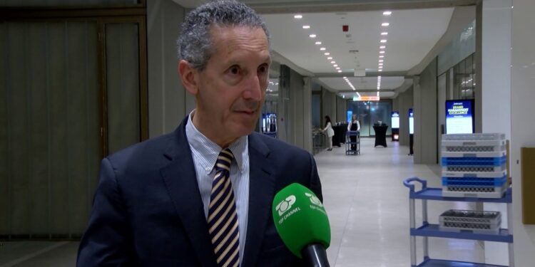 Pauza në Dialogun Strategjik: Edward Joseph thotë se Kurti është një pengesë dhe Kosova nuk mund ta përballojë përkeqësimin e marrëdhënieve me SHBA-në.