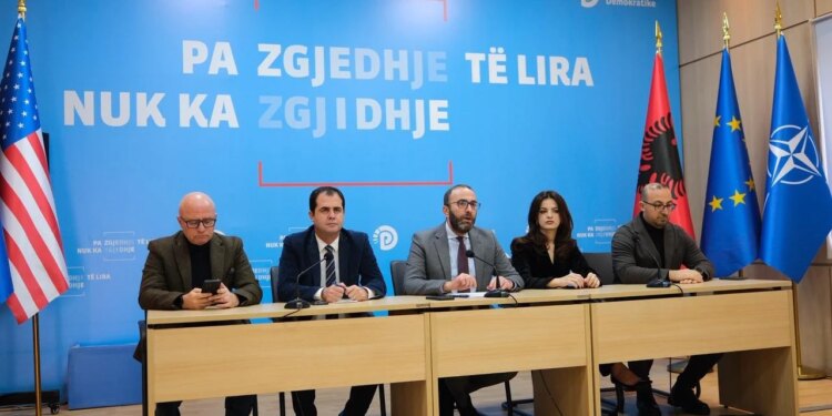 Pengesat në mbledhjen e Këshillit të Mandateve, 5 anëtarët e PD: Kemi respekt për integritetin e prokurorëve, por kemi marrë dosjen ‘Balluku’ dje dhe...