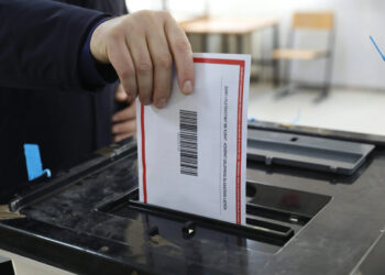 Për afro 760 mijë qytetarë, votimi u shfrytëzua deri në orën 17:00.