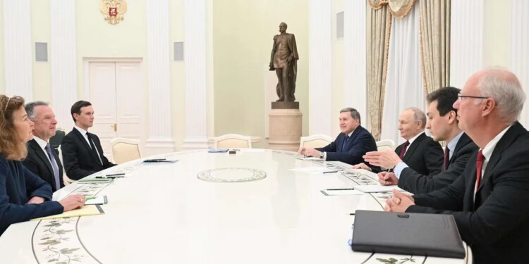 Pesë orë diskutime në Kremlin: Rusia pranon pjesërisht planin amerikan për paqen në Ukrainë/ Rubio: Po ecim përpara.