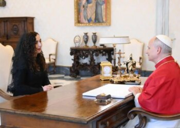 Presidentja Osmani takon Papën: Ajo kërkon që Vatikani të njohë zyrtarisht Kosovën.