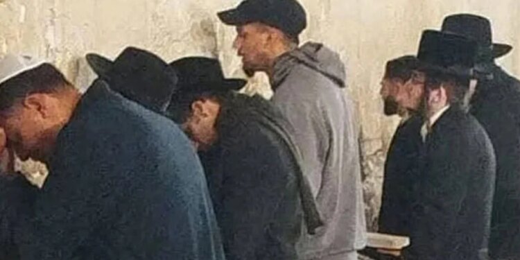 Problemet psikologjike të Araujo; rikthehet te Barcelona pas meditimit në 'Murin e Lotëve' në Jeruzalem...