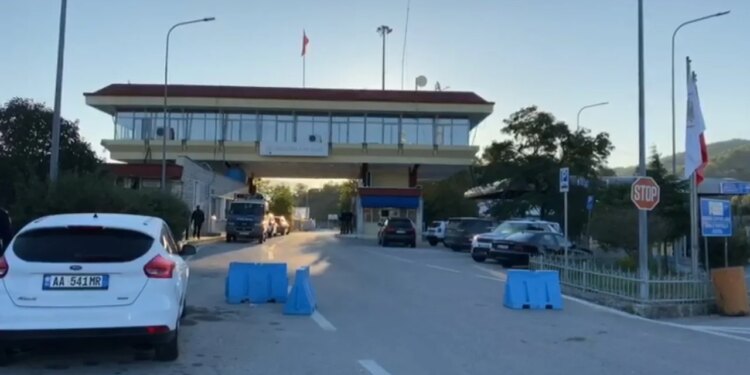 Protestat në Greqi vazhdojnë, bllokohet sërish rruga Kakavijë-Janinë/ Ja kur do të ndalojë lëvizja.