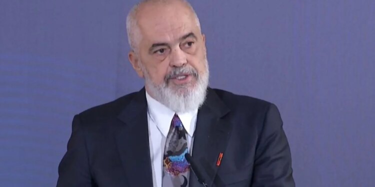 Pse Rama nuk e shkarkon Ballukun? Kryeministri jep shpjegimin: "Miu" i zhbalancimit të pushteteve do të shndërrohej në ujk.