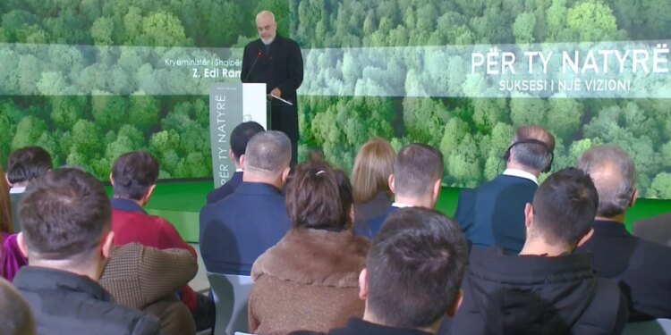 Rama: “Jemi të angazhuar për të riparuar menaxhimin e pyjeve” në aktivitetin ‘Për Ty Natyrë’: Rindërtimi i Agjencisë së Zonave të Mbrojtura dhe Pyjeve.