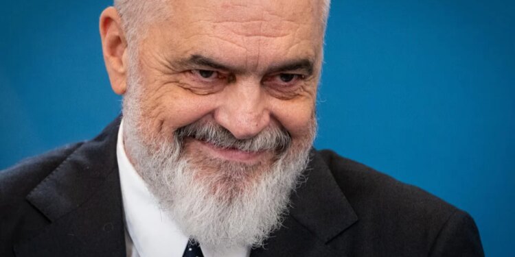 Rama njofton rihapjen e TikTok në Shqipëri, kryeministri: Ndalimi nuk do të zgjatet, kemi arritur një partneritet me platformën.